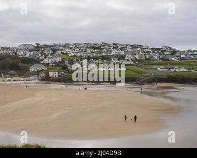 Polzeath Beach an einem kalten Tag im März, Cornwall, Großbritannien Stockfoto