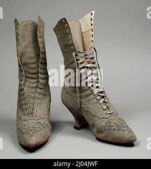 Damenstiefel. USA, Kalifornien, Los Angeles, um 1890. Kostüme; Accessoires. Veloursleder mit Metallperlen Stockfoto