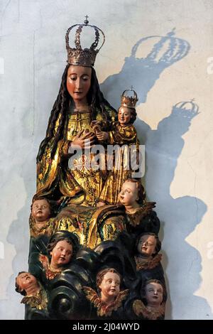 Virgen Inglesa en la capilla del Sagrario o Capilla de la Virgen Inglesa en Catedral de Mondoñedo, Lugo, Galicien, España Stockfoto