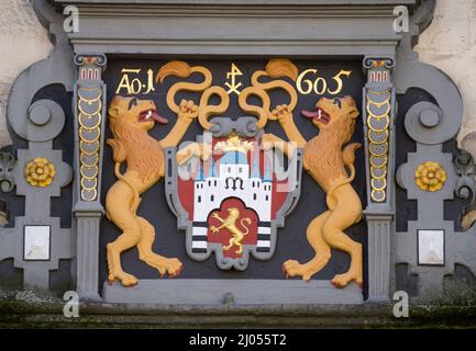 Wappen am Weser-Renaissance-Portal, Hannoversch Münden, Niedersachsen, Deutschland, Europa Stockfoto