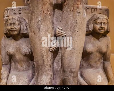 Kairo, Ägypten - 17. Dezember 2021: Detail aus dem Ägyptischen Museum in Kairo, Ägypten. Es wurde 1902 gegründet und hat mehr als 120,000 antike ägyptische Gegenstände Stockfoto