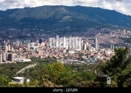 Medellin, Antioquia. Kolumbien - 13. März 2022. Medellin ist die Hauptstadt des Berges, Provinz Antioquia in Kolumbien. Stockfoto