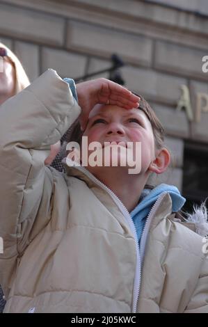 polnische Kindergatenkinder auf Stadttour in Poznan Poaldn 20,2005. Okt. (Foto von Francis Dean/Dean Picics) Stockfoto