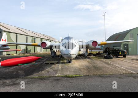 York.Yorkshire.Vereinigtes Königreich.Februar 16. 2022.im Yorkshire Air Museum ist ein englischer Düsenbomber mit Düsenantrieb von Canberra zu sehen Stockfoto