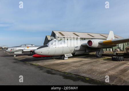 York.Yorkshire.Vereinigtes Königreich.Februar 16. 2022.im Yorkshire Air Museum ist ein englischer Düsenbomber mit Düsenantrieb von Canberra zu sehen Stockfoto