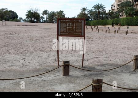 Tourist Information Board im Islamischen Ayla in Aqaba Stockfoto