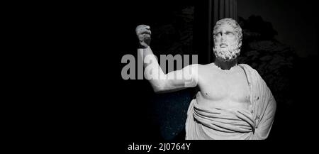 Statue des Zeus Ammon (Kopie eines Originals aus dem 4.. Jahrhundert v. Chr.) aus der antiken Stadt Pergamon, 2.. Jahrhundert n. Chr. Archäologisches Museum Istanbul, Türkei. Stockfoto