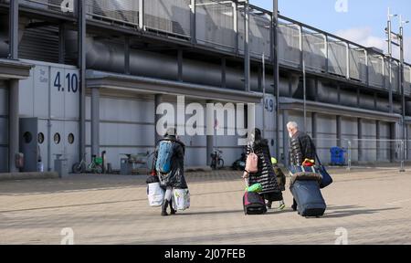 Leipzig, Deutschland. 16. März 2022. Menschen, die aus der Ukraine geflohen sind. Quelle: Jan Woitas/dpa-Zentralbild/dpa/Archivbild/dpa/Alamy Live News Stockfoto