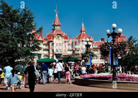 Chessy, Frankreich, Freizeitparks, Besucher von Disneyland Paris, Disneyland Hotel, Urlaub, Urlaub Stockfoto