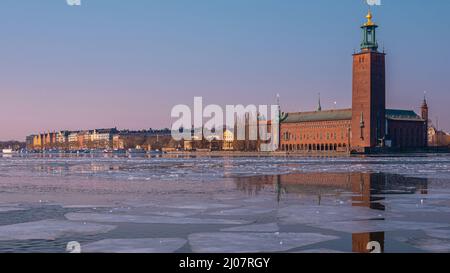 Stadshuset - eine ikonische Aussicht von der romantischsten Stadt Skandinaviens, Stockholm City, Schweden Stockfoto