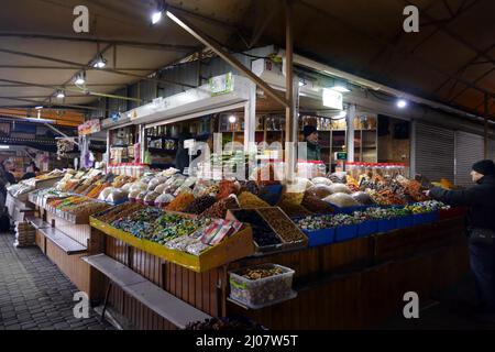 Nicht exklusiv: ODESA, UKRAINE - 16. MÄRZ 2022 - der Pryvoz-Markt ist in Odesa, Südukraine, abgebildet. Stockfoto