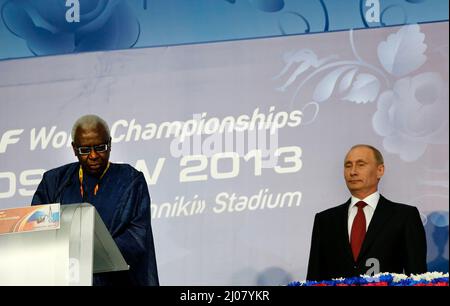 PrŠsident Vladimir Wladimir Putin Leichtathletik WM Weltmeisterschaft Moskau 2013 IAAF Leichtathletik WM 2013 russland Leichtathletik © diebilderwelt / Alamy Stock Stockfoto