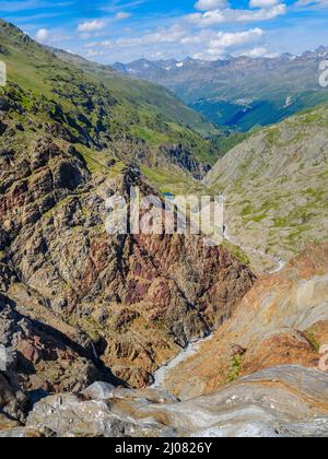 Tal Gurgler Tal. Ötztaler Alpen im Naturpark Ötztal in der Nähe von Obergurgl. Europa, Österreich, Tirol Stockfoto