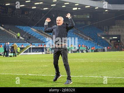 Jubilationstrainer Christian STREICH (FR) Fußball DFB Pokal Viertelfinale, VfL Bochum (BO) - SC Freiburg (FR) 1:2 aet, am 2.. März 2022 in Bochum/Deutschland. Â Stockfoto