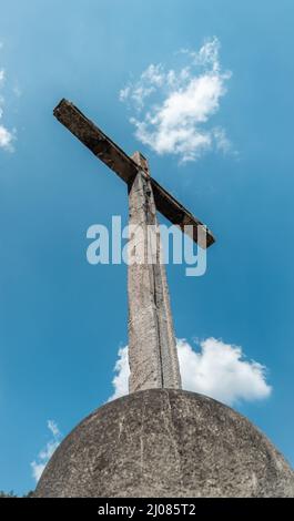 Low-Angle-Aufnahme des Cerro de la Cruz, Antigua Guatemala, Guatemala Stockfoto