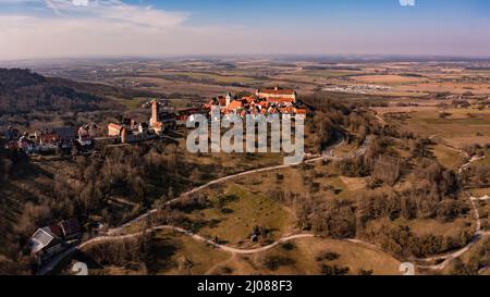 Panoramafotaufnahme der Altstadt von Waldenburg in Baden-Württemberg im Winter Stockfoto