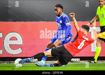 Ademola LOOKMAN von Leicester City während der UEFA Conference League, Runde des 16., 2.-Bein-Fußballspiels zwischen Stade Rennais (Rennes) und Leicester City am 17. März 2022 im Roazhon Park in Rennes, Frankreich - Foto: Matthieu Mirville/DPPI/LiveMedia Stockfoto