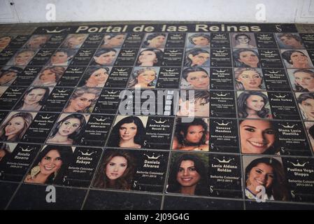 Portal de las Reinas in Cartagena, gewidmet Schönheitsköniginnen in Kolumbien Stockfoto