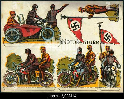 Ausgeschnittene Papierpuppen SA Sturmabteilung Motorraduniformen Flaggen NSDAP Nazi-Partei Propaganda. 1930s. Stockfoto