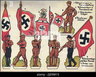 Ausgeschnittene Papierpuppen-Uniformen der NSDAP-Nazi-Partei-Propaganda Stockfoto