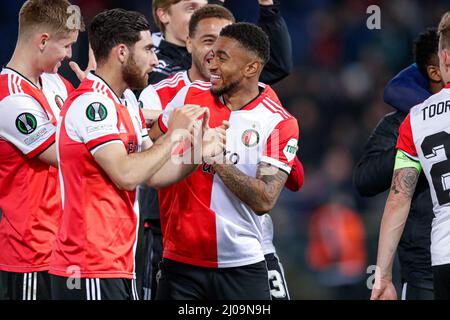 Rotterdam, Niederlande. 17. März 2022. ROTTERDAM, NIEDERLANDE - 17. MÄRZ: Reiss Nelson von Feyenoord Rotterdam während des UEFA Conference League-Spiels zwischen Feyenoord und FK Partizan in de Kuip am 17. März 2022 in Rotterdam, Niederlande (Foto von Peter Lous/Orange Picics) Credit: Orange Pics BV/Alamy Live News Stockfoto