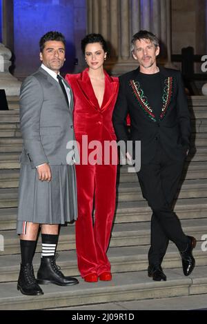 London, Großbritannien - 17. März 2022 Oscar Isaac, May Calamawy und Ethan Hawke bei der Special Screening of Moon Knight im British Museum, London. Quelle: Nils Jorgensen/Alamy Live News Stockfoto