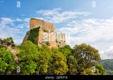 Castiglione d'Orcia (auch bekannt als Rocca di Tentennano) auf dem Hügel, Provinz Siena, Toskana, Italien Stockfoto