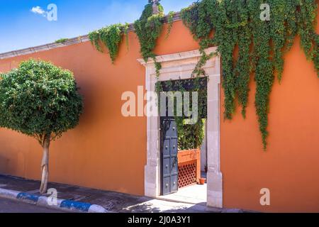 Durango, Mexiko, farbenprächtiges Stadtzentrum im Kolonialstil in der Nähe der zentralen Plaza de Armas und der Kathedrale. Stockfoto