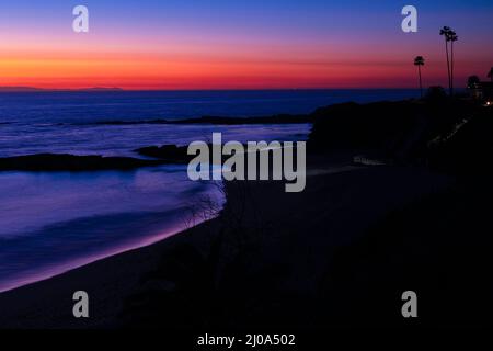 Nostalgischer Sonnenuntergang Am Laguna Beach Stockfoto