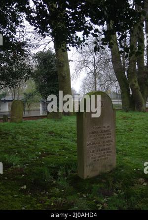 Lingen, Deutschland - Apr 6 2016 das traurige Ergebnis der Hitlerpropaganda ist hier auf dem alten jüdischen Friedhof zu sehen. Stockfoto