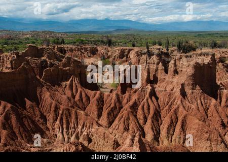 Übersicht-Red sand Steinbildung heißen trockenen Tatacoa-Wüste in Huila, Stockfoto