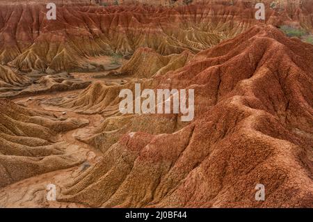 Dürre rot orange Sand Stein Felsformation in Tatacoa Wüste, Huila Stockfoto