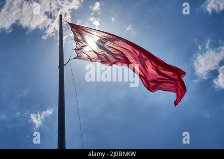 Türkische Nationalflagge Im Himmel Auftauchend Stockfoto
