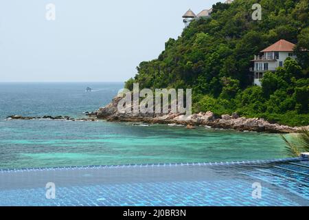 Infinity Pool in einem Resort. Koh Tao. Chumphon Archipelago. Thailand Stockfoto