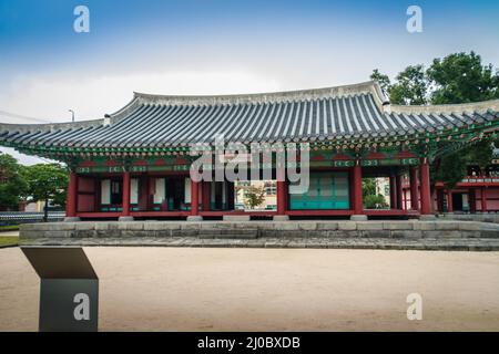 Jeju Mokgwana, das älteste erhaltene Gebäude in Jeju für das ehemalige Zentralregierungsbüro, in dem der Joseon-Magistrat war Stockfoto