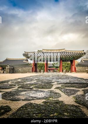 Jeju Mokgwana, das älteste erhaltene Gebäude in Jeju für das ehemalige Zentralregierungsbüro, in dem der Joseon-Magistrat war Stockfoto