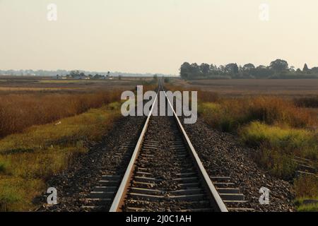 Eine Reise beginnt mit einem Schritt. Stockfoto