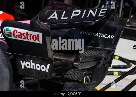 Alpine F1 Team A522, mechanische Details des Heckflügels und Diffusors während des Formel 1 Gulf Air Bahrain Grand Prix 2022, 1. Lauf der FIA Formel 1 Weltmeisterschaft 2022, auf dem Bahrain International Circuit, vom 18. Bis 20. März 2022 in Sakhir, Bahrain - Foto: Florent Gooden/DPPI/LiveMedia Stockfoto