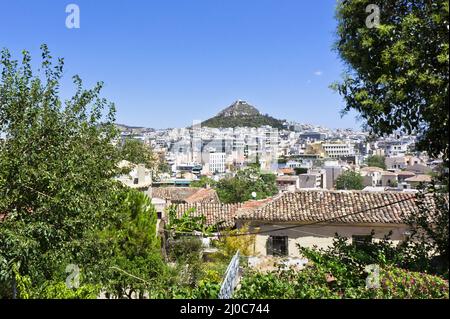 Mount Lycabettus in Athen, Blick vom Plaka-Viertel, Akropolis Stockfoto