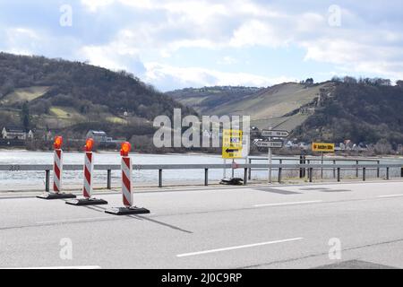 Sperrstraße durch Mittelrheintal Stockfoto