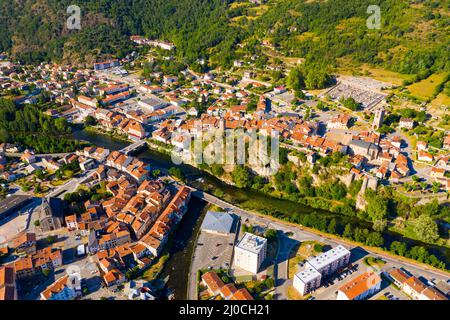 Luftaufnahme von Tarascon-sur-Ariege Stockfoto