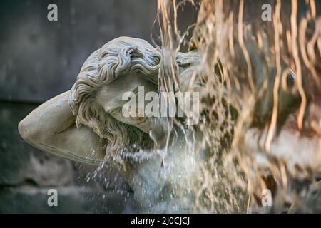 Amenano-Brunnen auf der Piazza del Duomo in Catania, Sizilien, Italien Stockfoto