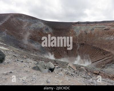 Fumarolen und der große Krater von Vulcano, Äolischen Inseln, Italien Stockfoto