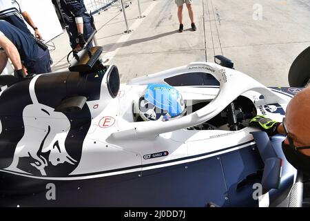 Sakhir, Bahrain. 18. März 2022. Sakhir, Bahrain. 18. März 2022. 18.. März 2022, Bahrain International Circuit, Sakhir, Formel 1 in Bahrain 2022, im Bild Pierre Gasly (FRA), Scuderia AlphaTauri Credit: dpa/Alamy Live News Credit: dpa picture Alliance/Alamy Live News Stockfoto