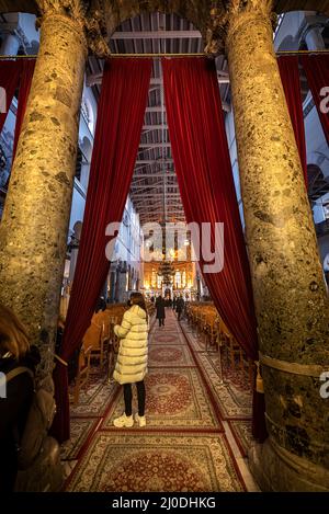 St. Dimitrios Kirche, eine byzantinische Kirche, die dem Heiligen Dimitri von Thessaloniki, dem Beschützer der Stadt Thessaloniki, gewidmet ist. Stockfoto