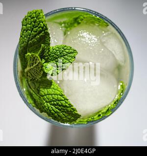 Mojito, Cocktail, Minze, Eis, Draufsicht, Alkohol, Rum Stockfoto