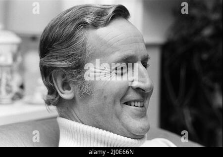 Fernsehpersönlichkeit Nichola Parsons im Bild in seinem Hampstead Cottage. 19.. Dezember 1978. Stockfoto
