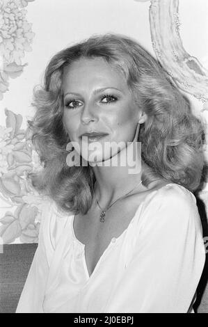 Cheryl Ladd, amerikanische Schauspielerin, die Kris Munroe in der Fernsehserie Charlie's Angels spielt, aufgenommen im Berkeley Hotel, Knightsbridge, London, 5.. Mai 1978. Sie ist in London für einen Gastauftritt auf der Muppet Show. Stockfoto