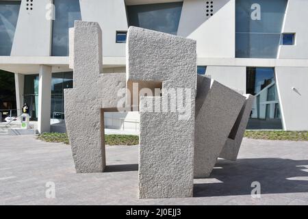 Eduardo Chillidas' Song of Strength Skulptur im Museum of Fine Arts in Houston, Texas Stockfoto