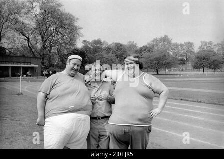 Jogger-Nauts: John Robinson Sportautor mit Colin Taylor beim Joggen im Battersea Park. 1979 78.-2550-008. Mai Stockfoto